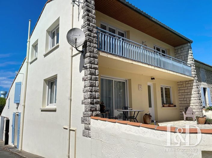 Image No.17-4 Bed House for sale