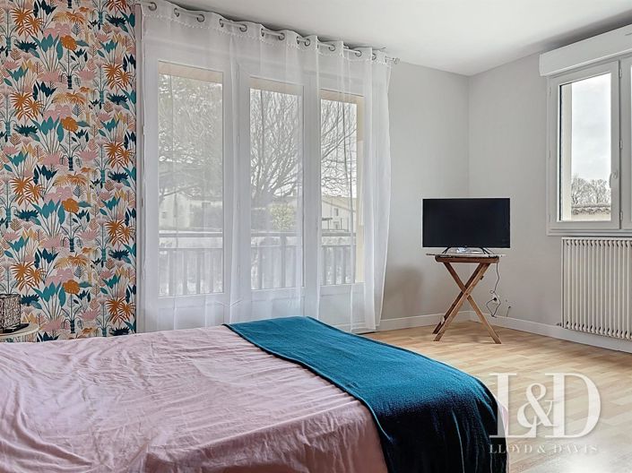 Image No.18-4 Bed House for sale