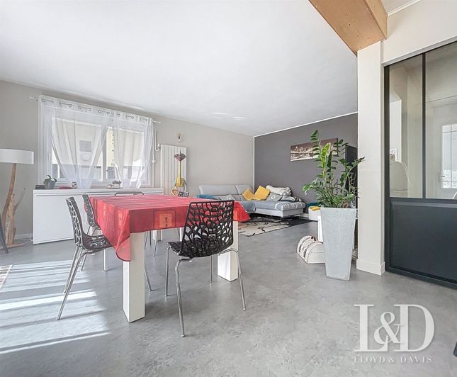 Image No.27-4 Bed House for sale