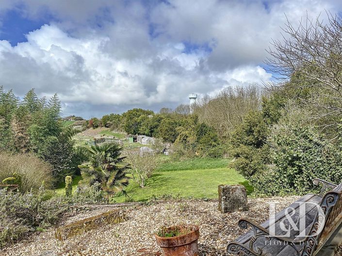 Image No.3-4 Bed House for sale