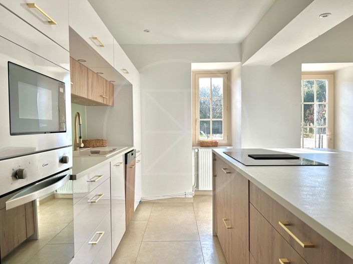 Image No.6-4 Bed House for sale