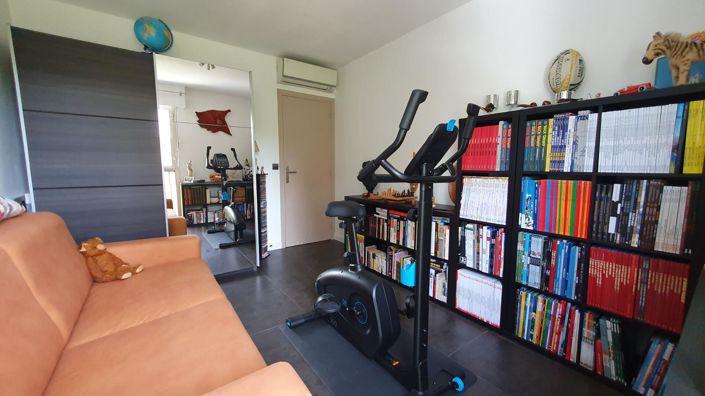 Image No.10-2 Bed Apartment for sale