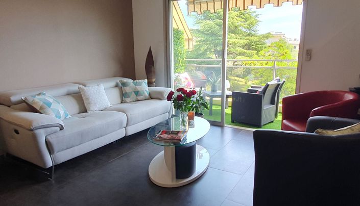 Image No.8-2 Bed Property for sale