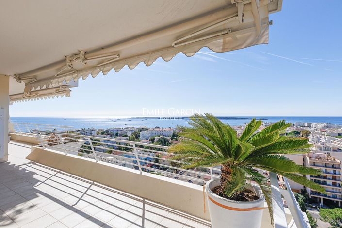 Image No.2-Appartement de 2 chambres à vendre à Cannes