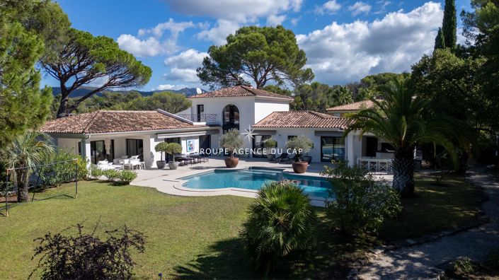 Image No.18-5 Bed House for sale