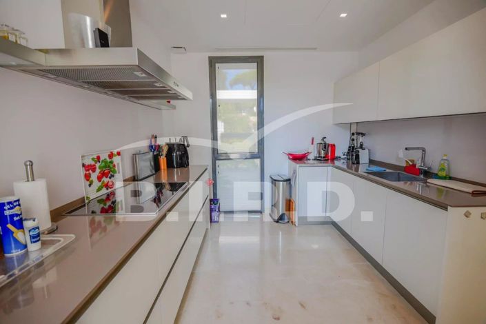 Image No.13-4 Bed House for sale