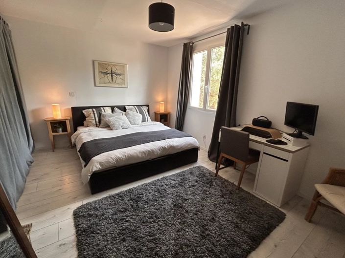 Image No.11-4 Bed House for sale