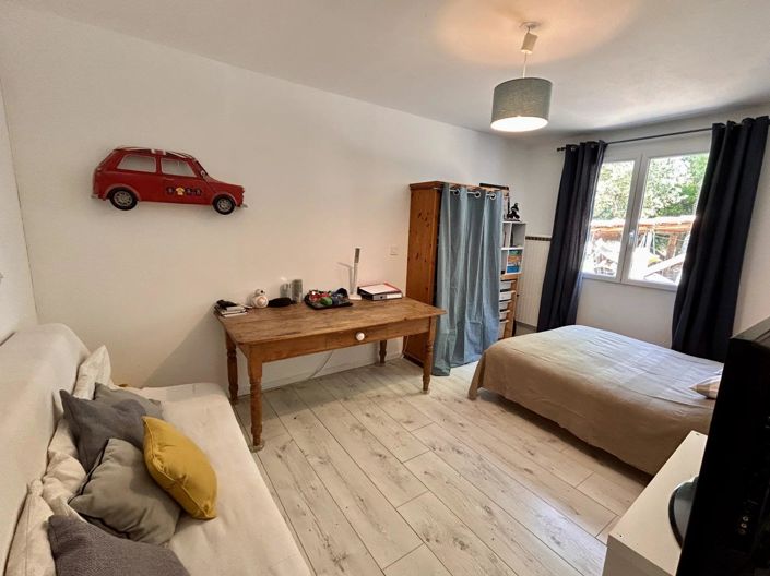 Image No.14-4 Bed House for sale