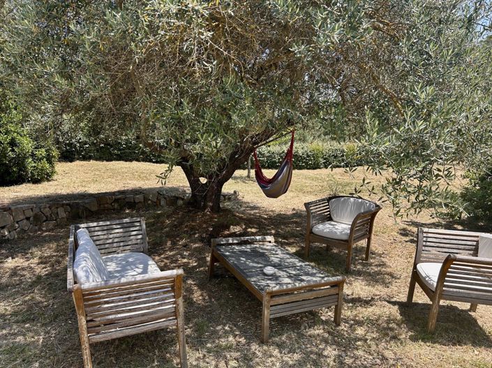 Image No.2-4 Bed House for sale