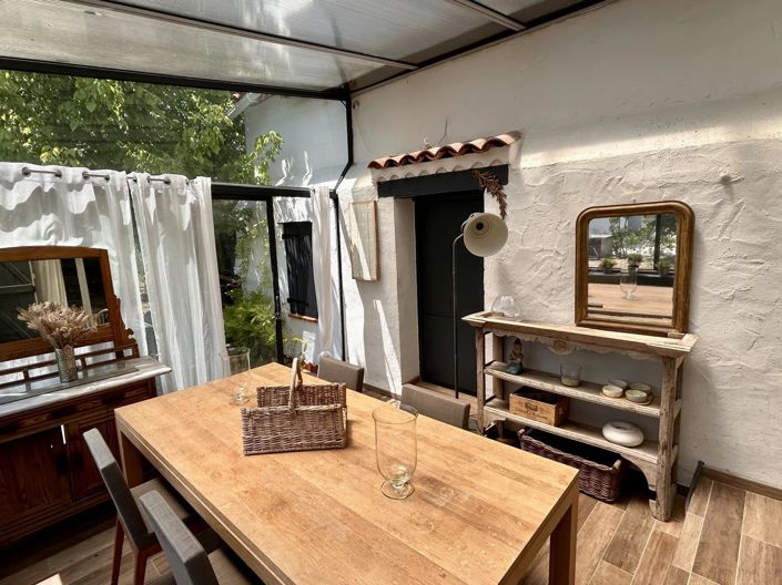 Image No.20-4 Bed House for sale