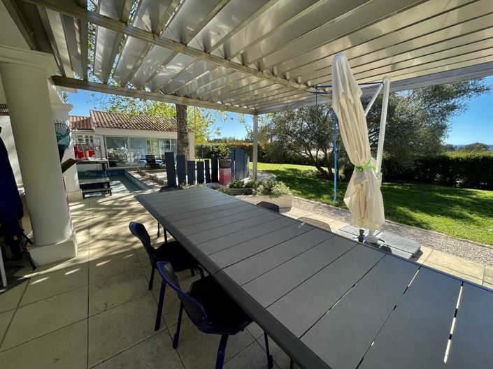 Image No.3-4 Bed House for sale