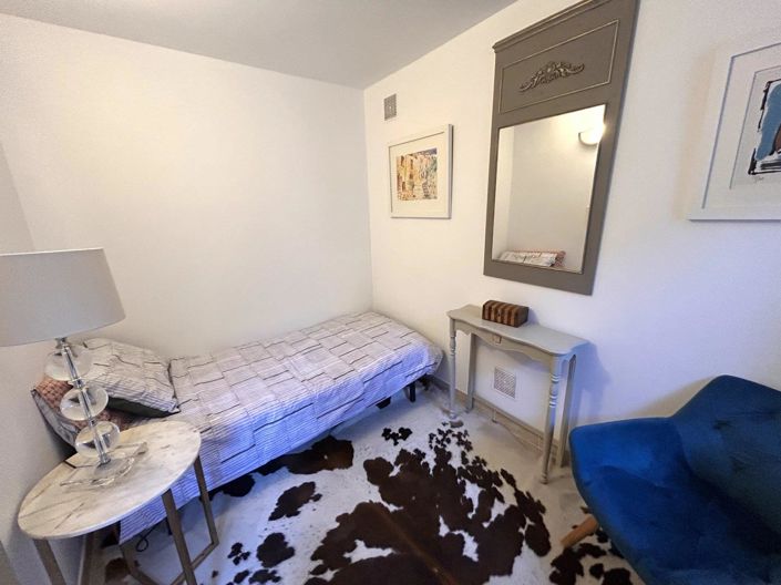 Image No.17-2 Bed House for sale