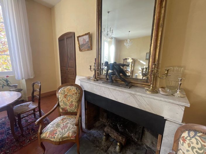 Image No.24-6 Bed House for sale