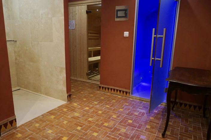 Image No.27-6 Bed House for sale