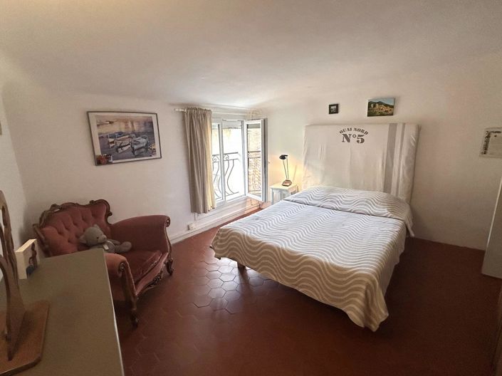 Image No.12-3 Bed House for sale