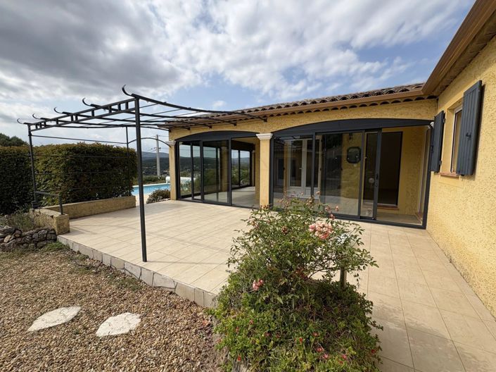 Image No.5-Maison de 4 chambres à vendre à Carcès