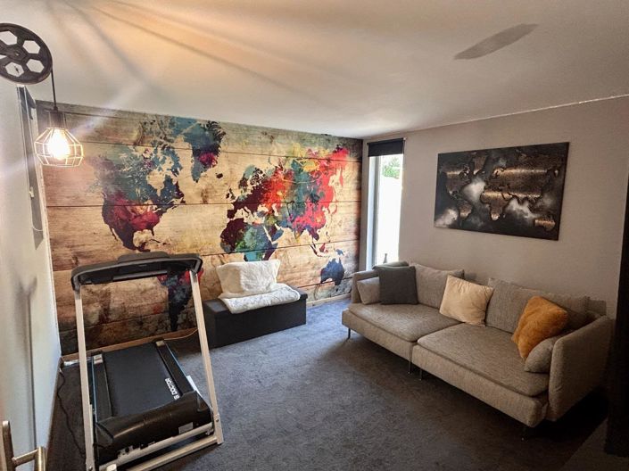 Image No.11-3 Bed House for sale