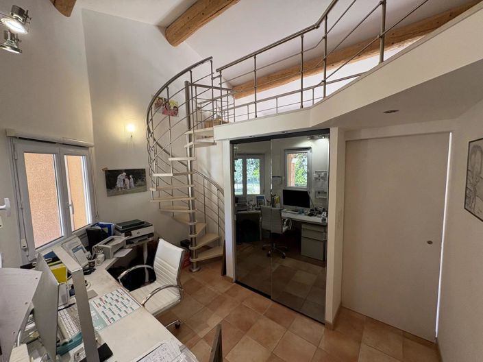 Image No.21-4 Bed House for sale