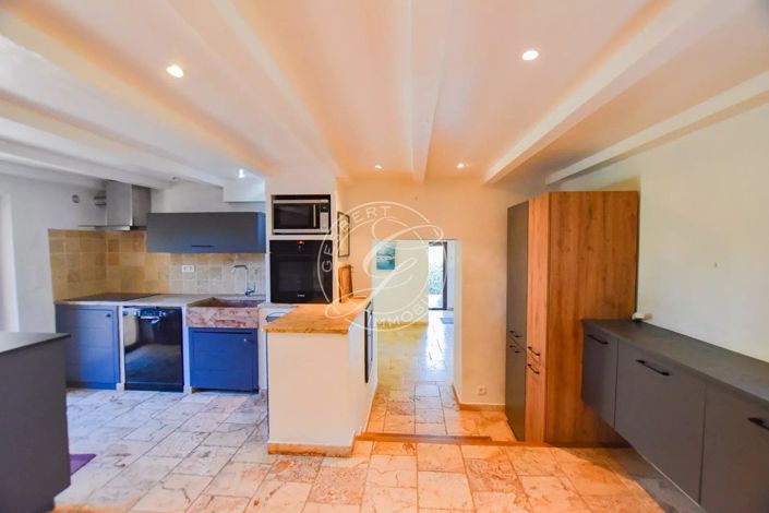 Image No.11-2 Bed House for sale