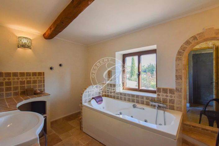 Image No.26-2 Bed House for sale