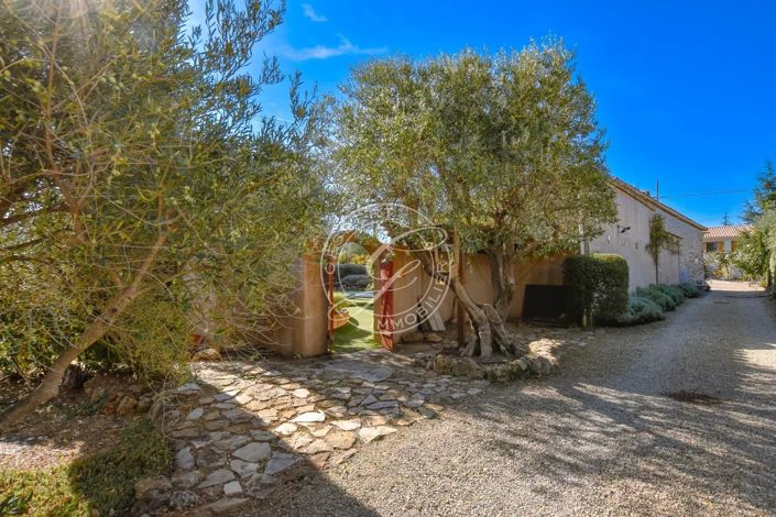 Image No.34-2 Bed House for sale