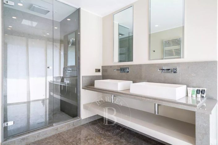 Image No.8-3 Bed Apartment for sale