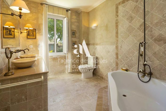 Image No.15-6 Bed House for sale