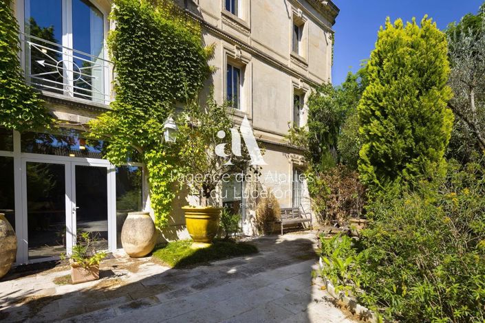 Image No.19-6 Bed House for sale