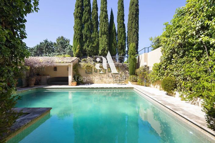 Image No.2-6 Bed House for sale