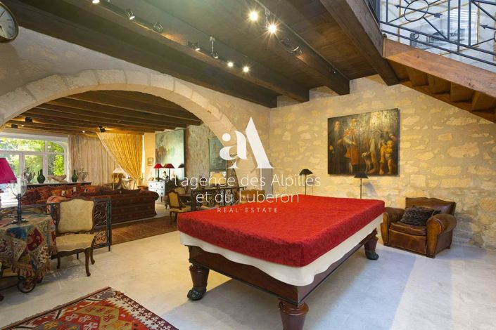 Image No.6-6 Bed House for sale