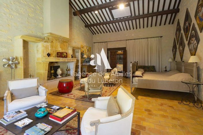 Image No.9-6 Bed House for sale