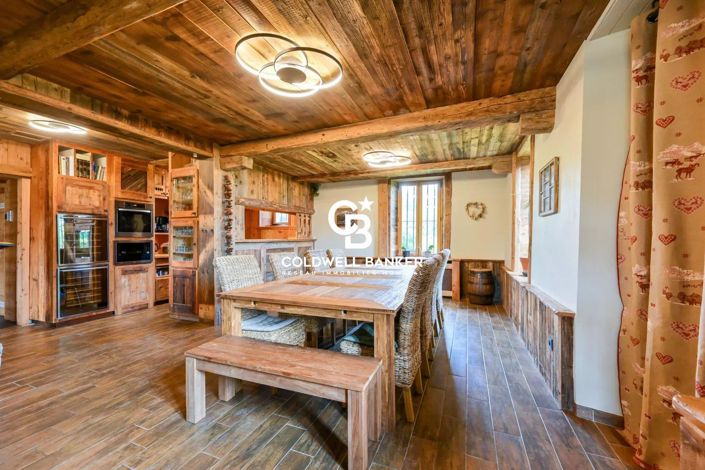 Image No.10-9 Bed House for sale