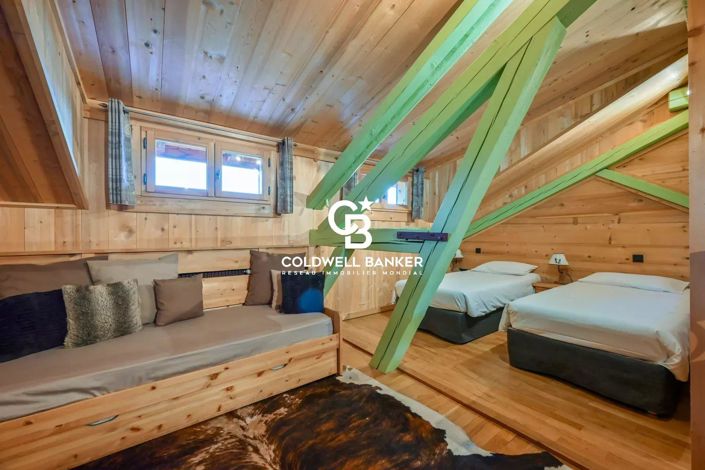 Image No.13-9 Bed House for sale