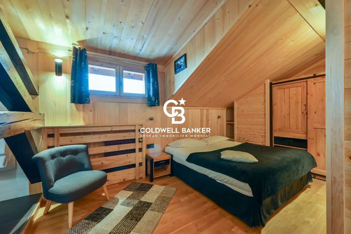 Image No.17-9 Bed House for sale