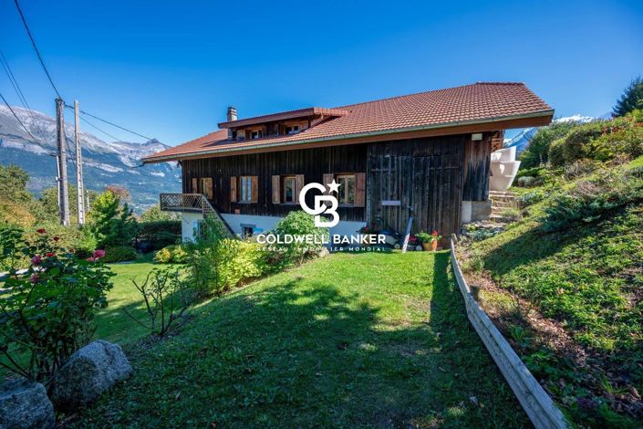 Image No.3-9 Bed House for sale