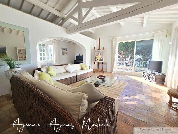 Image No.6-4 Bed House for sale