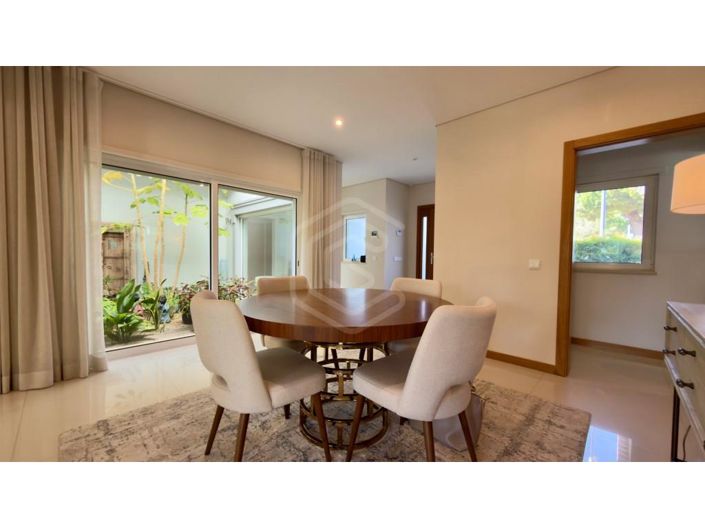 Image No.11-4 Bed House for sale