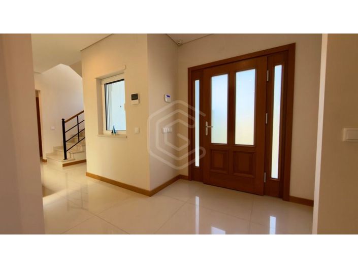 Image No.42-4 Bed House for sale