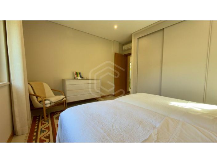 Image No.45-4 Bed House for sale