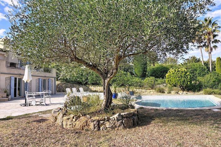 Image No.4-5 Bed House for sale