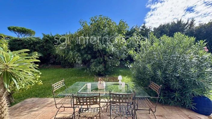 Image No.4-4 Bed House for sale