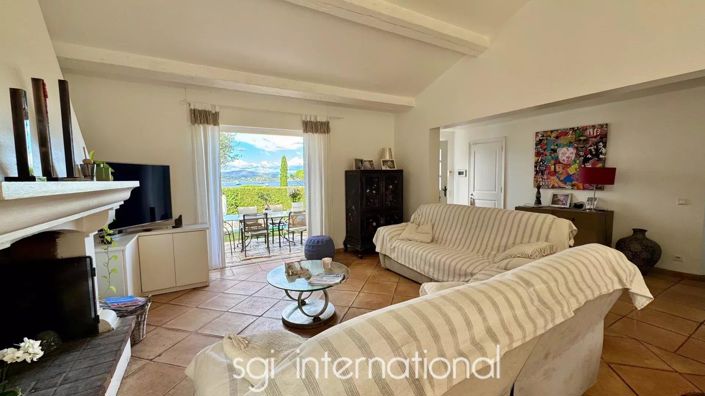 Image No.6-4 Bed House for sale