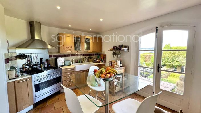 Image No.6-4 Bed House for sale