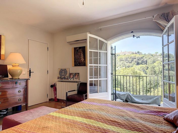 Image No.11-5 Bed House for sale