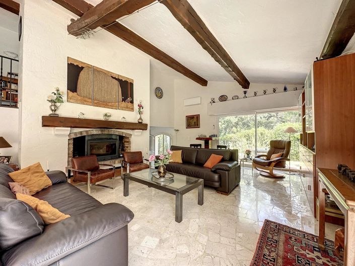 Image No.7-5 Bed House for sale