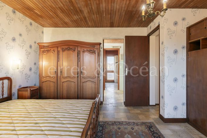 Image No.12-3 Bed House for sale