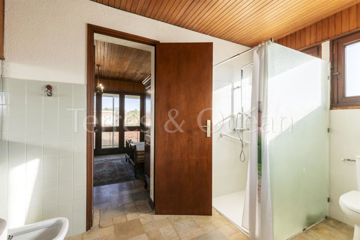 Image No.13-3 Bed House for sale