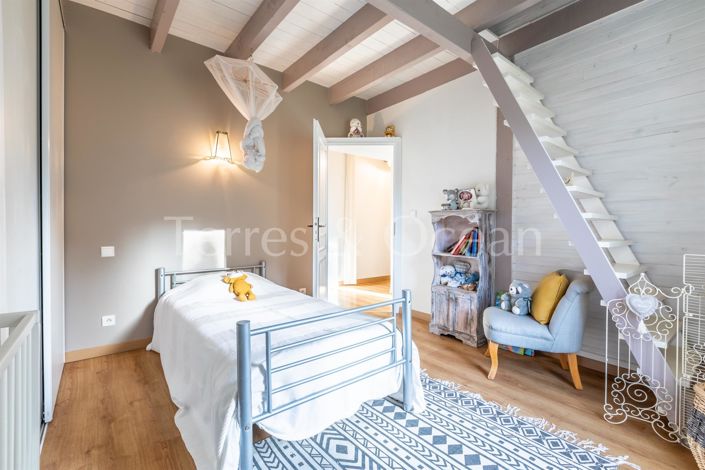 Image No.14-5 Bed House for sale