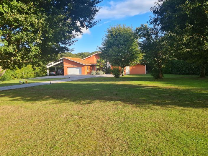 Image No.5-5 Bed House for sale