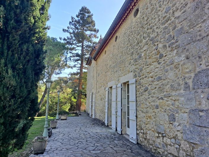 Image No.26-Propriété de 6 chambres à vendre à Condom